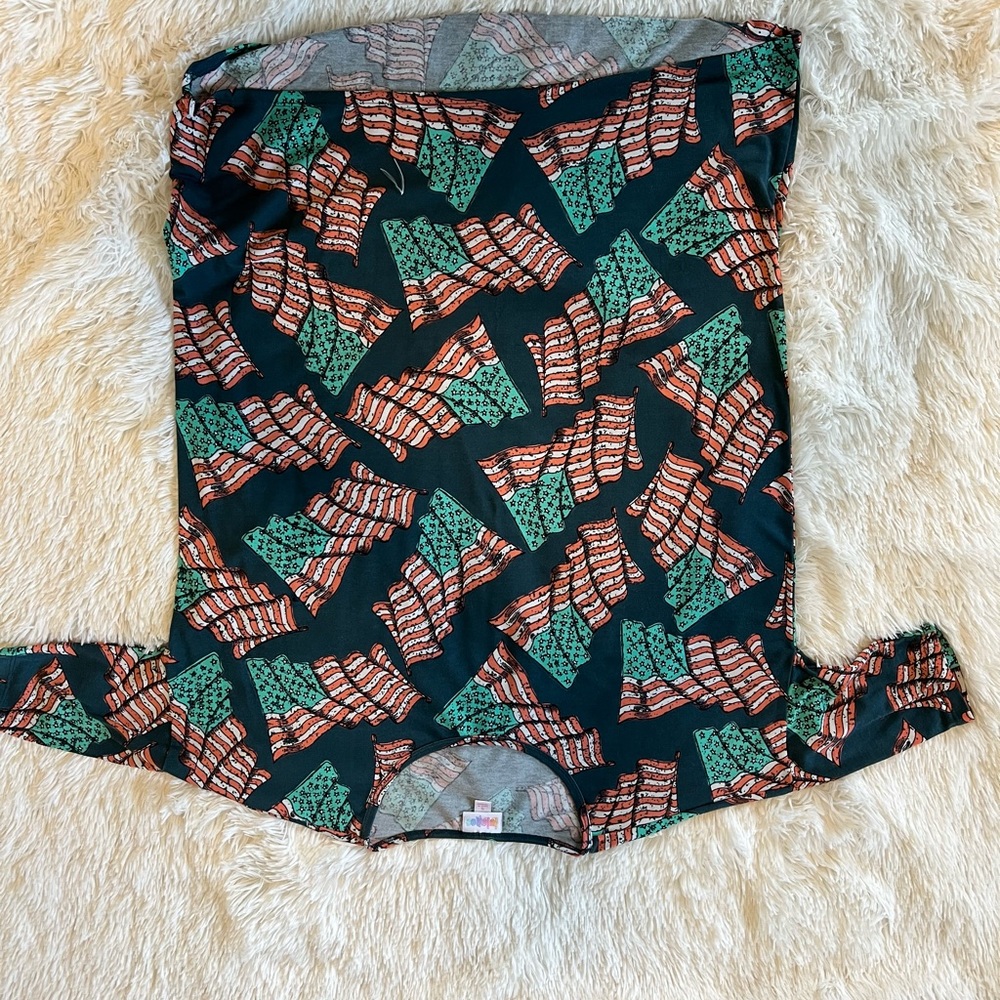 Size small Lula roe americana shirts